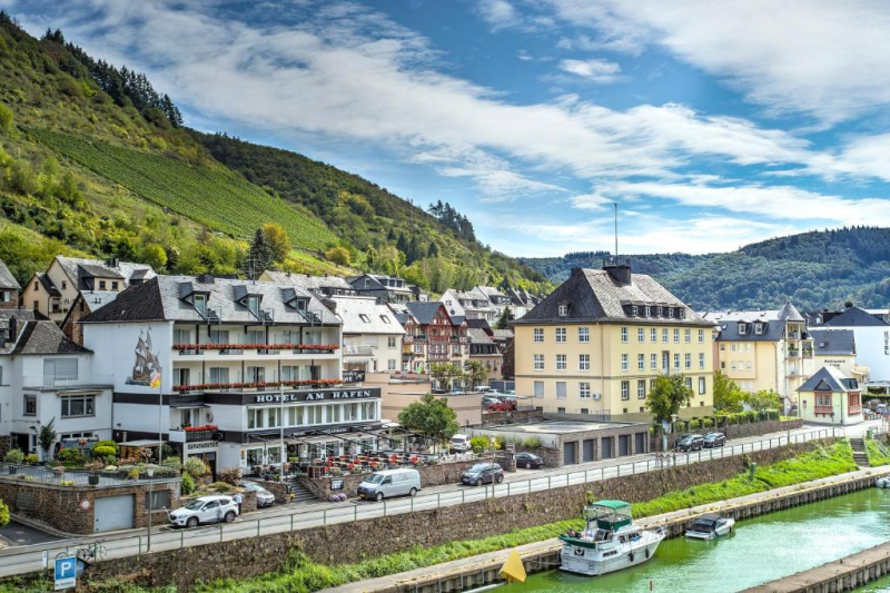 Booking hotel in Cochem